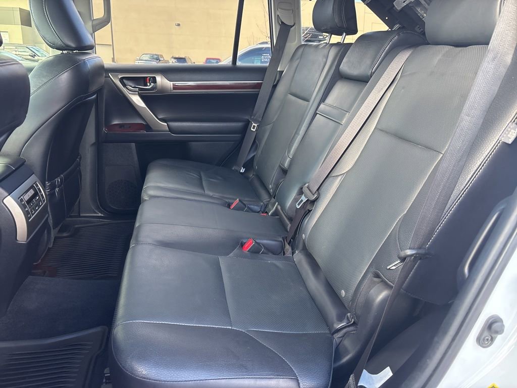Used 2017 Lexus GX 460 Premium w/ Premium Package image 11