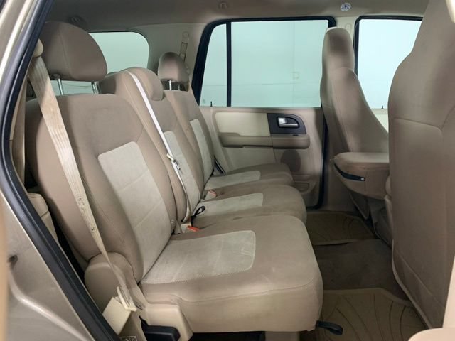 Used 2003 Ford Expedition XLT AWD/4WD image 21