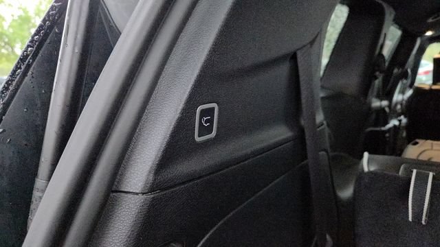 Certified 2023 Chrysler Pacifica Limited w/ Uconnect Theater Family Group AWD/4WD image 33