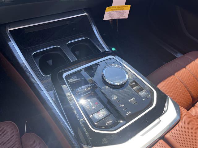 New 2026 BMW 750e xDrive w/ Executive Package image 13