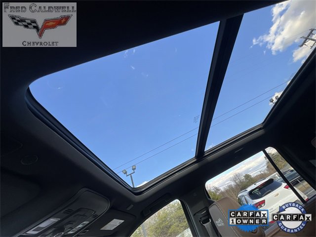 Certified 2024 Chevrolet Suburban High Country image 18