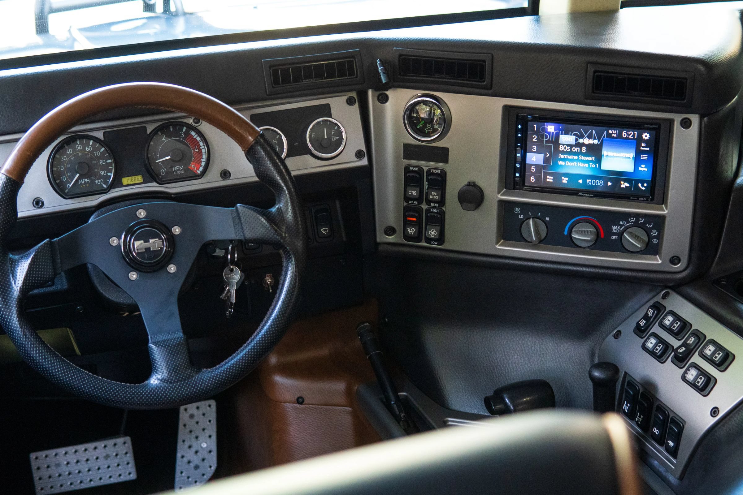 Used 2006 HUMMER H1 4-Door Wagon AWD/4WD image 12