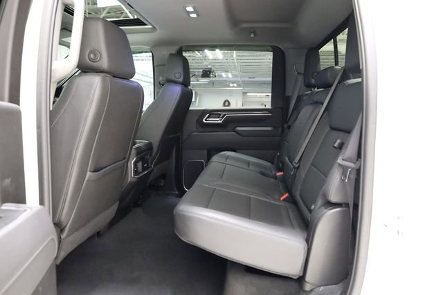 Used 2025 Chevrolet Silverado 3500 LTZ w/ LTZ Convenience Package image 28