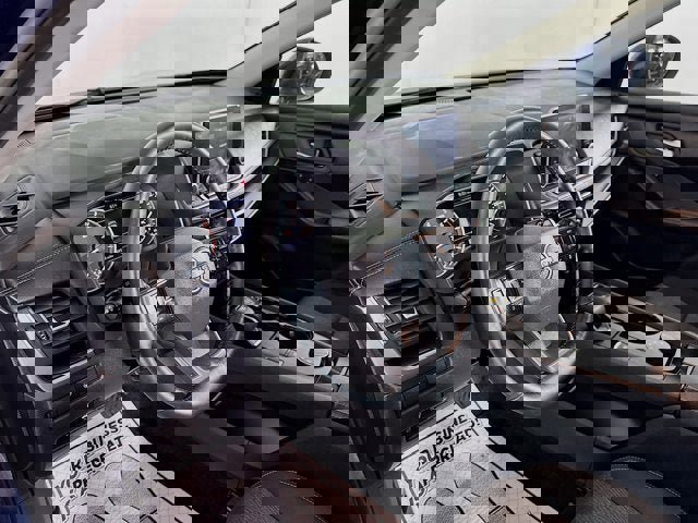 Certified 2025 Nissan Rogue SV image 9