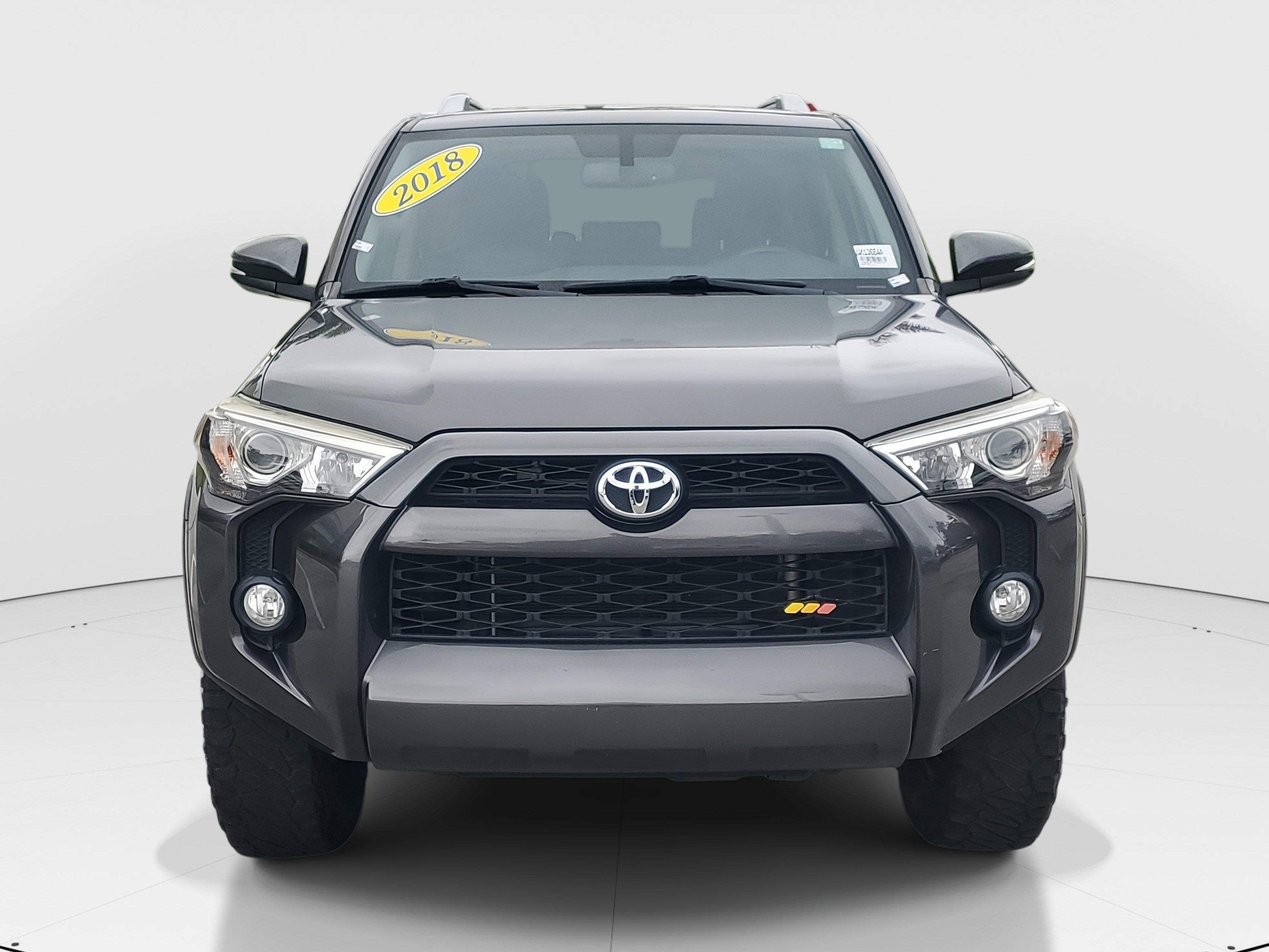 Used 2018 Toyota 4Runner 4WD image 2