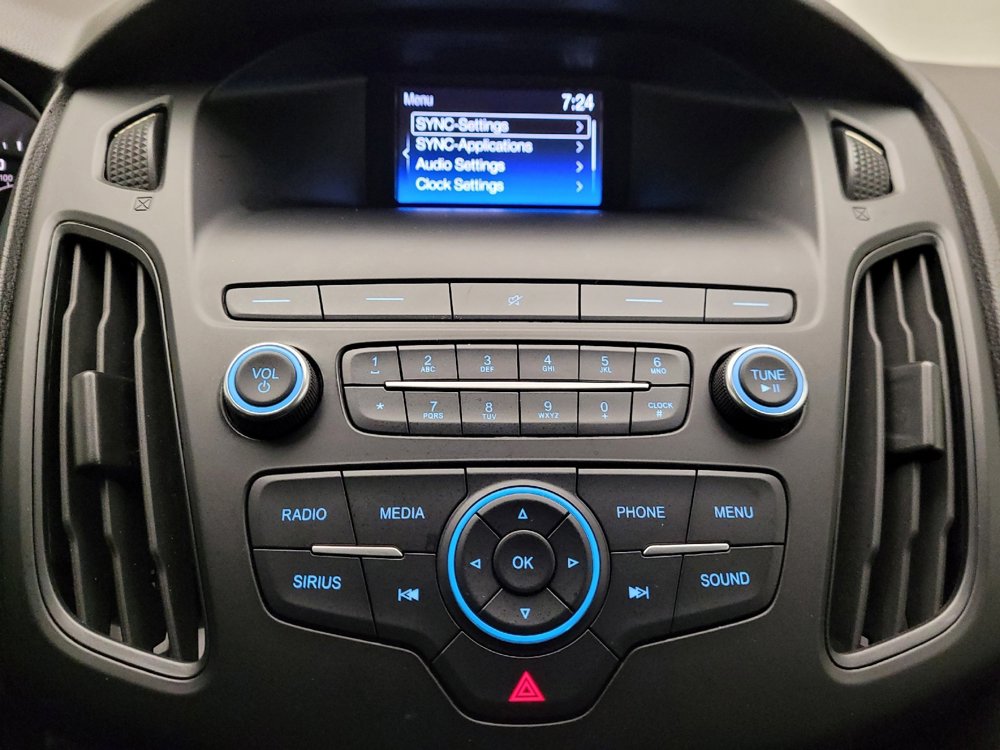 Used 2018 Ford Focus SE image 25