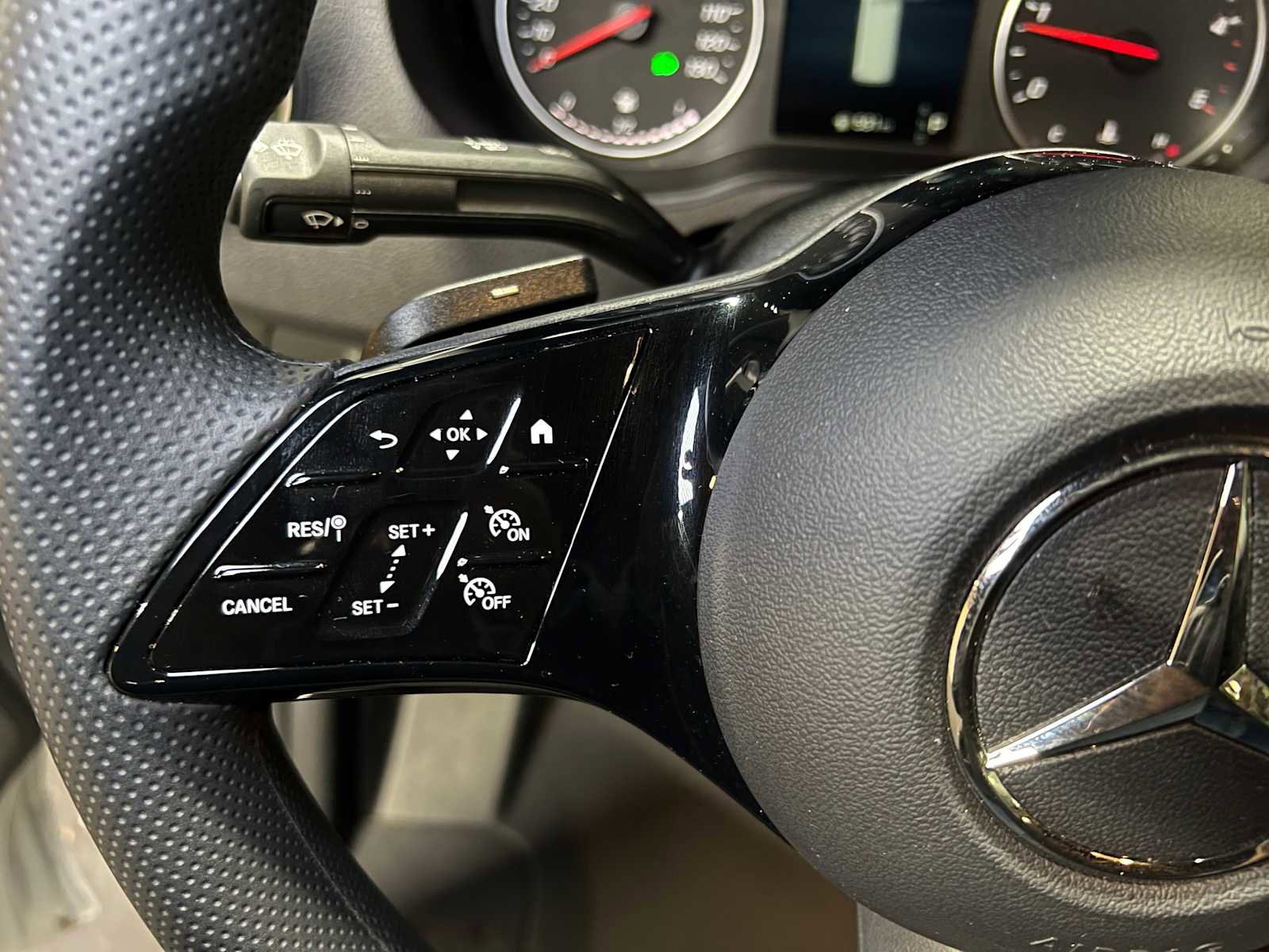 Used 2025 Mercedes-Benz Sprinter 2500 image 22