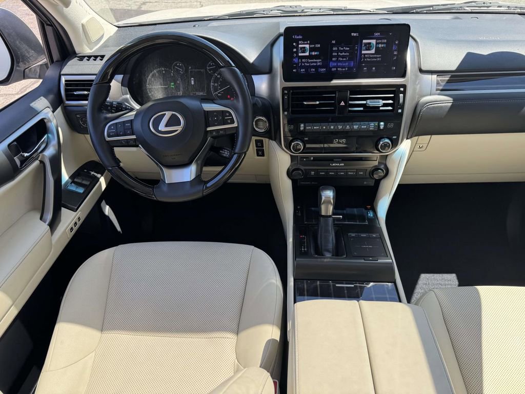 Used 2023 Lexus GX 460 Premium w/ Premium Package AWD/4WD image 12