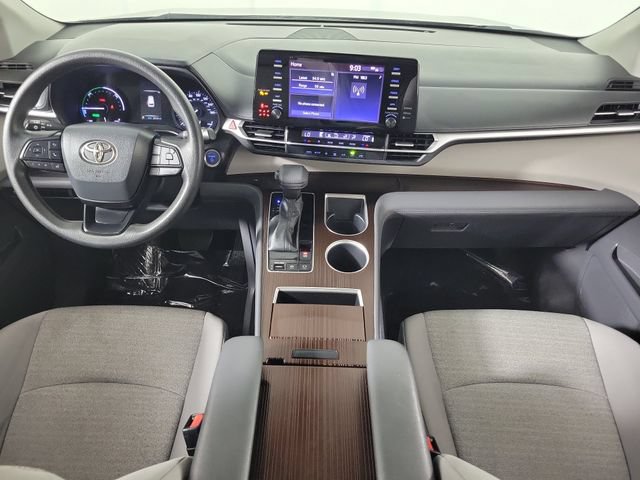 Used 2023 Toyota Sienna LE FWD image 16