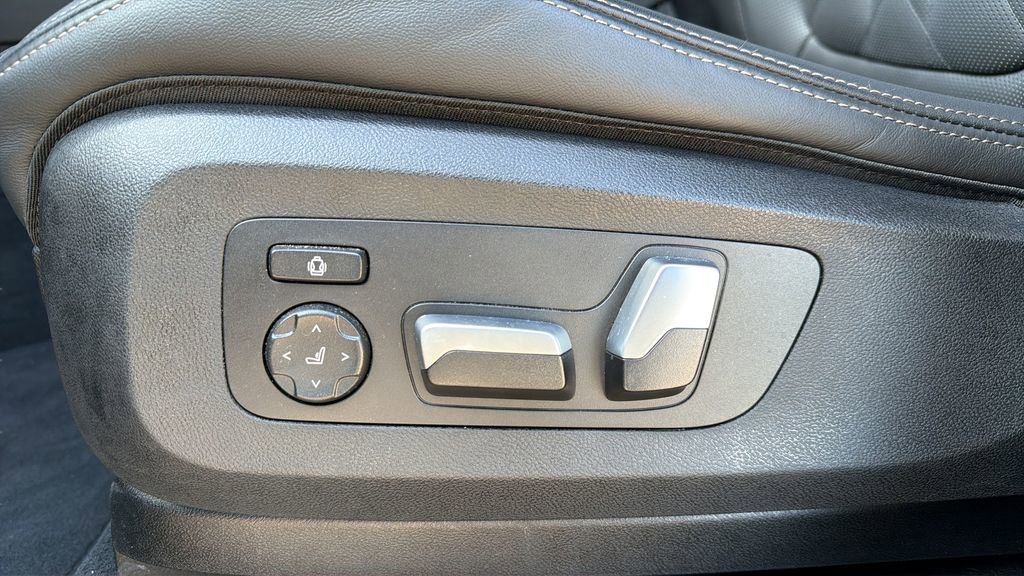 Certified 2026 BMW X5 sDrive40i image 7