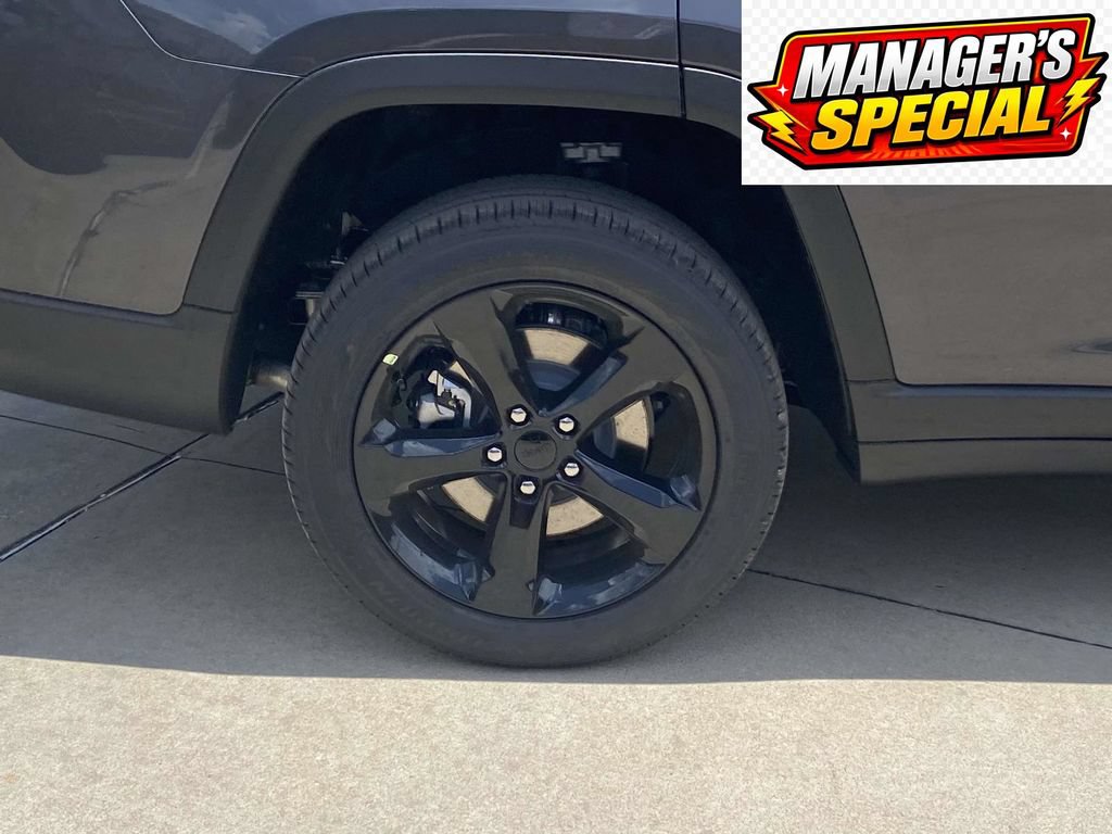 New 2026 Jeep Grand Cherokee L Limited w/ Limited Altitude Package RWD image 37