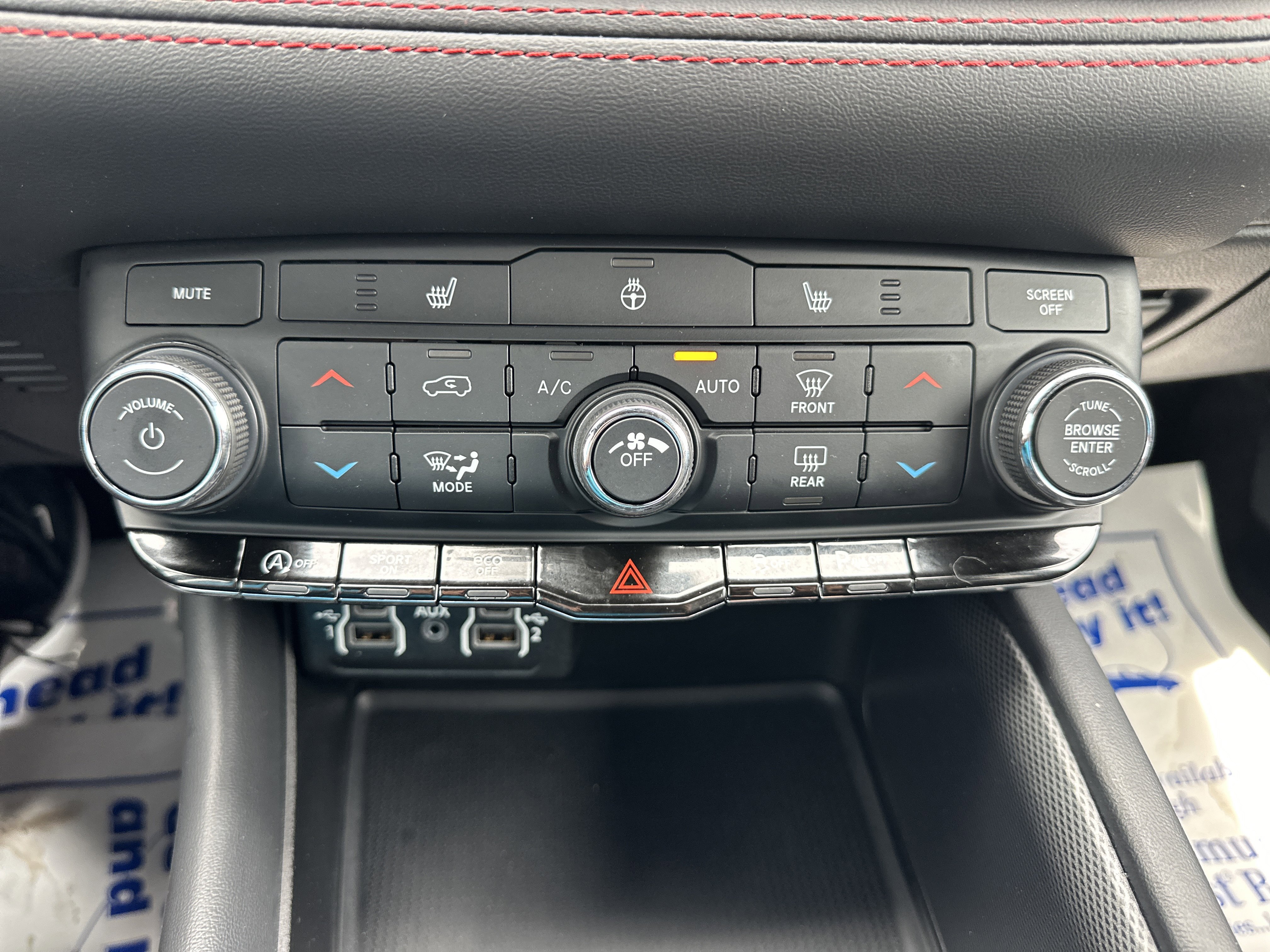 Used 2025 Dodge Durango GT AWD/4WD image 16