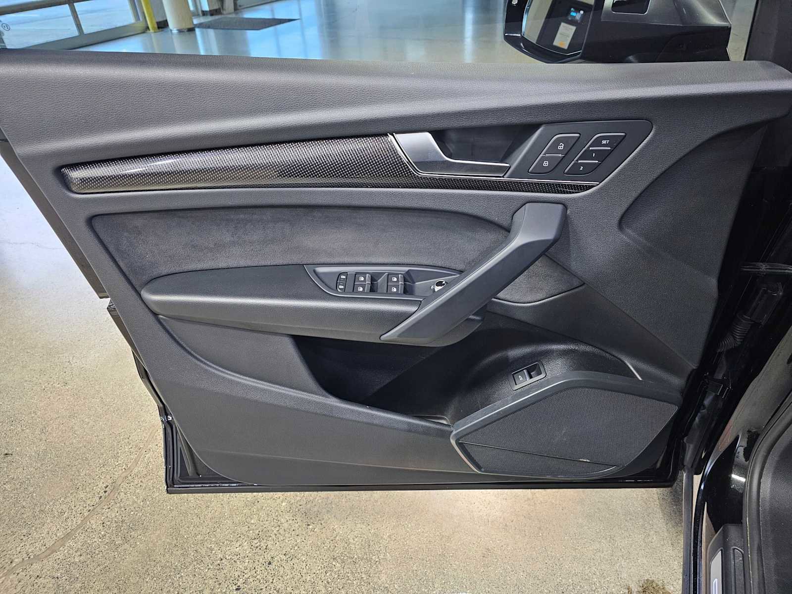 Used 2023 Audi SQ5 Premium w/ Convenience Package image 22