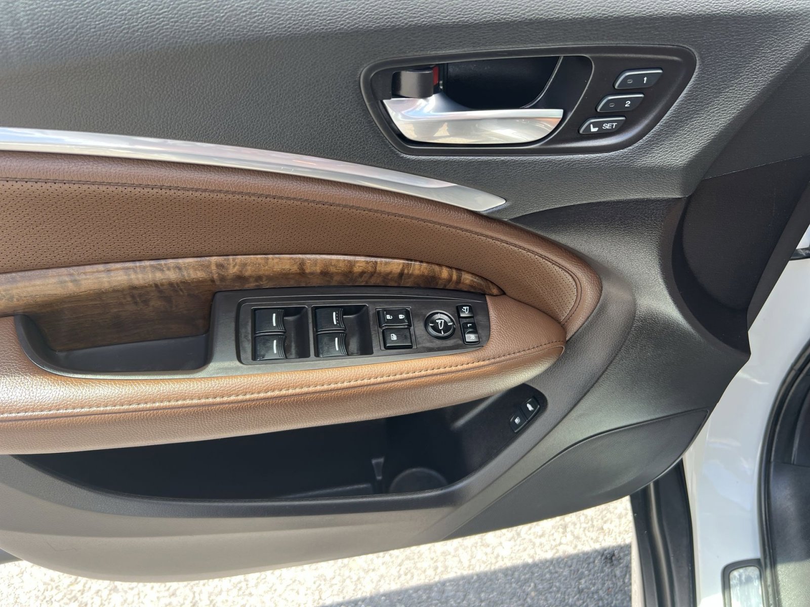 Used 2020 Acura MDX SH-AWD w/ Technology Package image 23