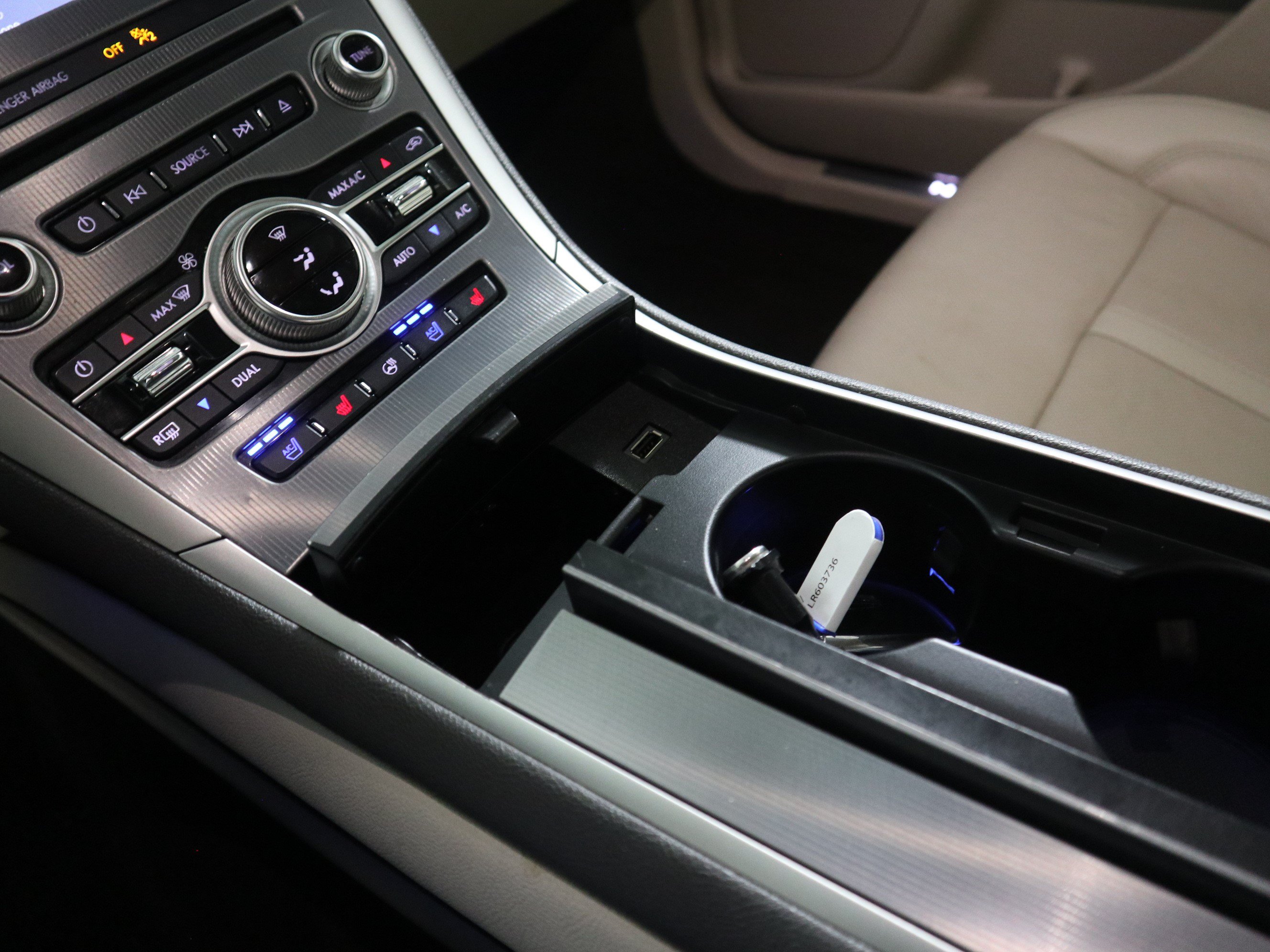 Used 2020 Lincoln MKZ Reserve w/ Elements Package FWD image 27