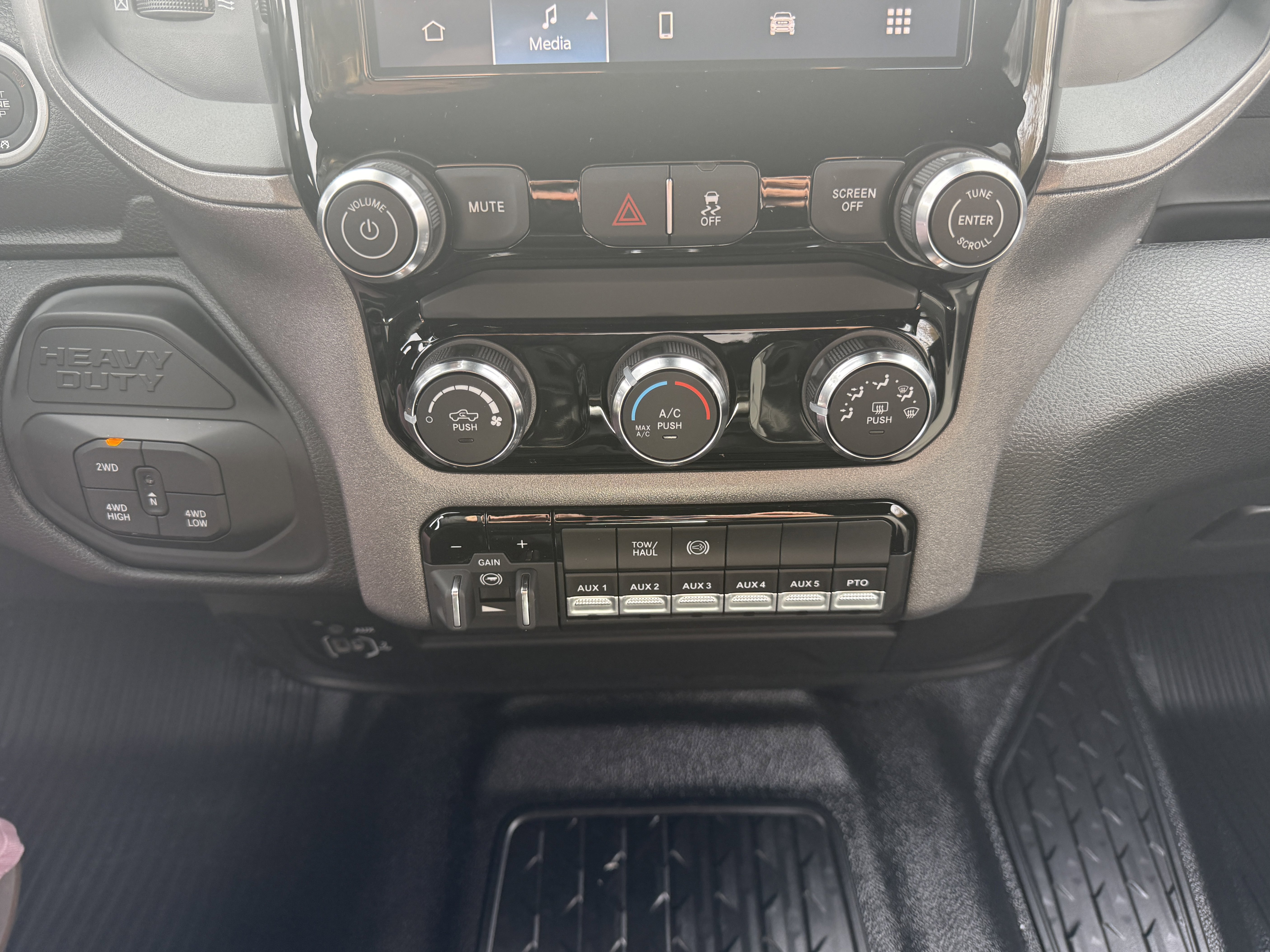 New 2026 RAM 5500 Tradesman w/ Chrome Appearance Group image 12