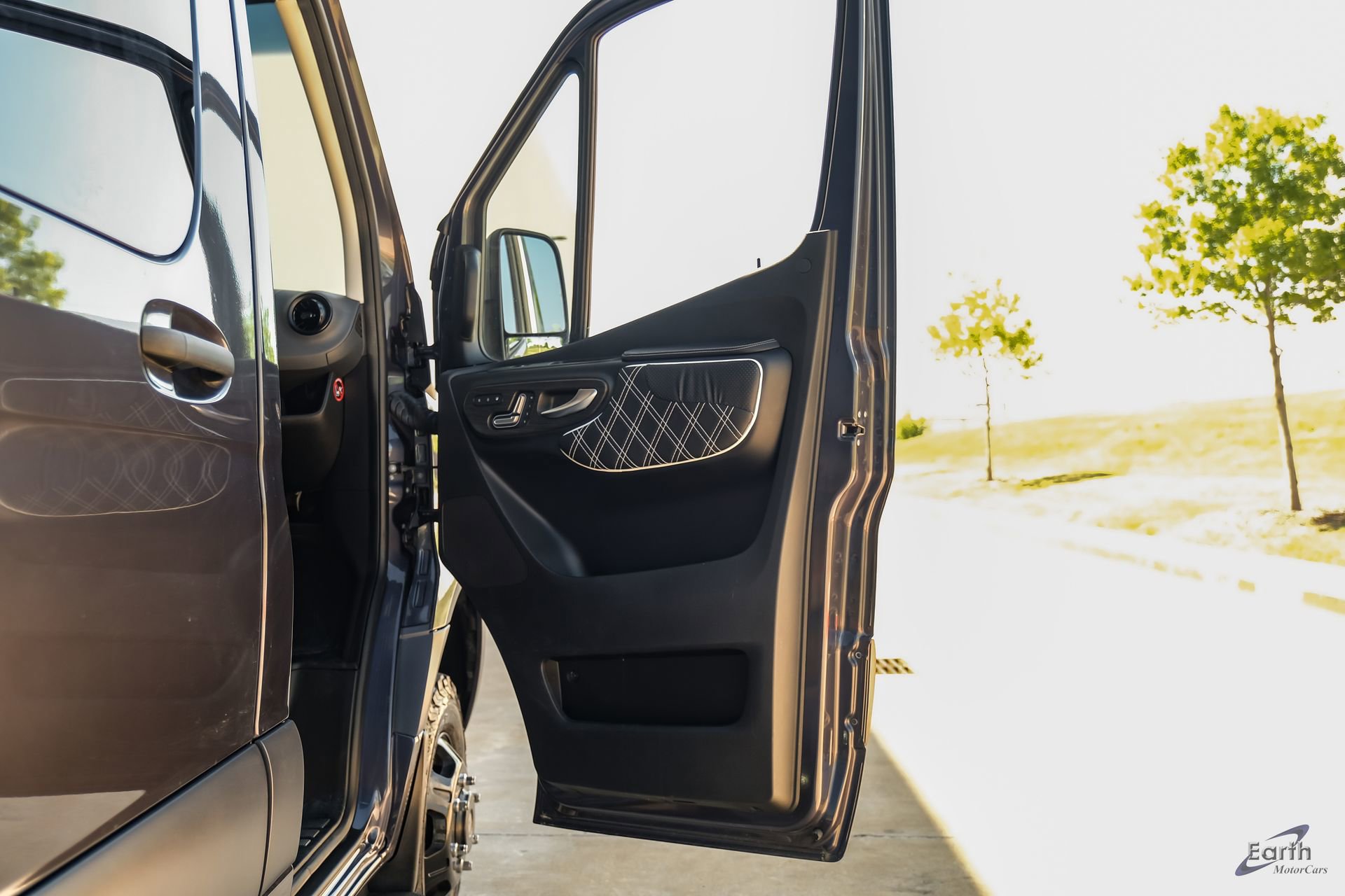 Used 2021 Mercedes-Benz Sprinter 3500 w/ Comfort Plus Package image 64
