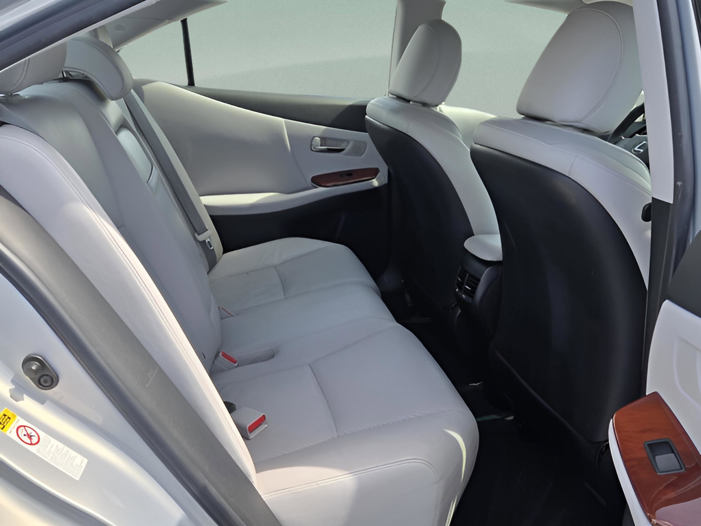 Used 2010 Lexus HS 250h image 31