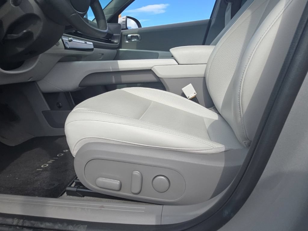 Used 2024 Hyundai Ioniq 6 SEL AWD/4WD image 12