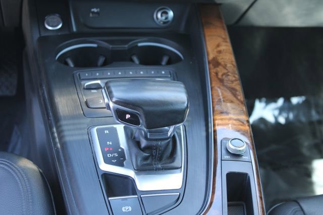 Used 2018 Audi A4 2.0T Premium w/ Convenience Package image 17
