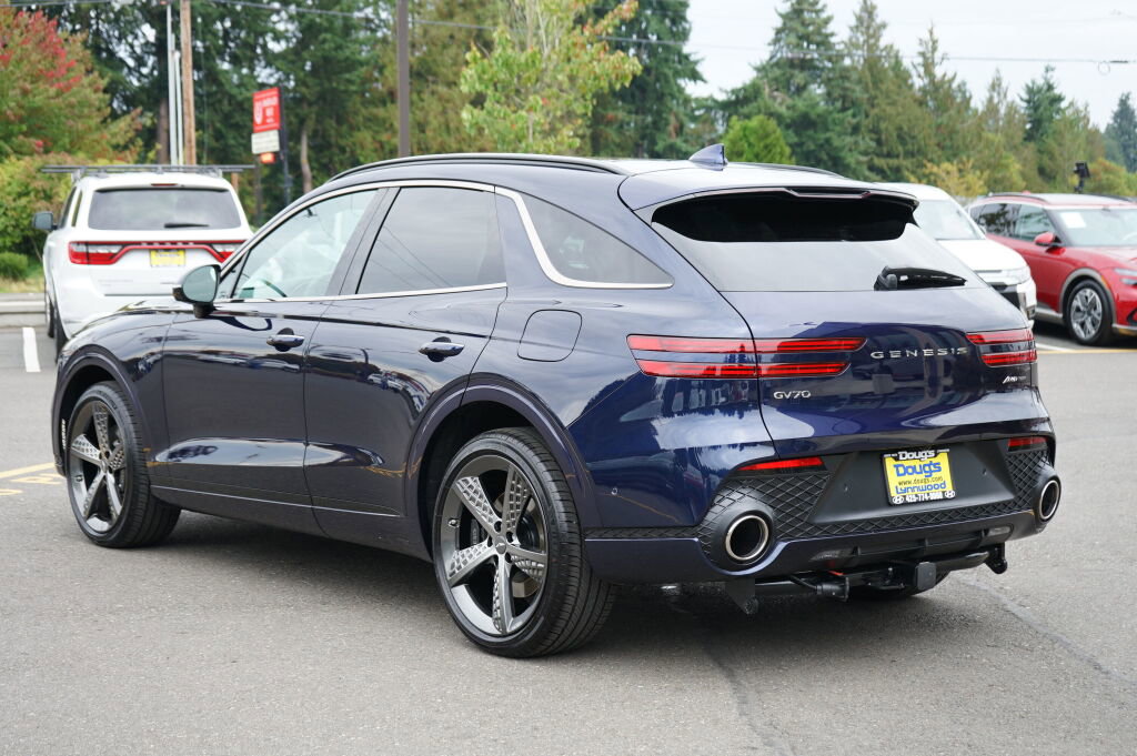 Used 2025 Genesis GV70 3.5T Sport w/ Sport Prestige Package image 7