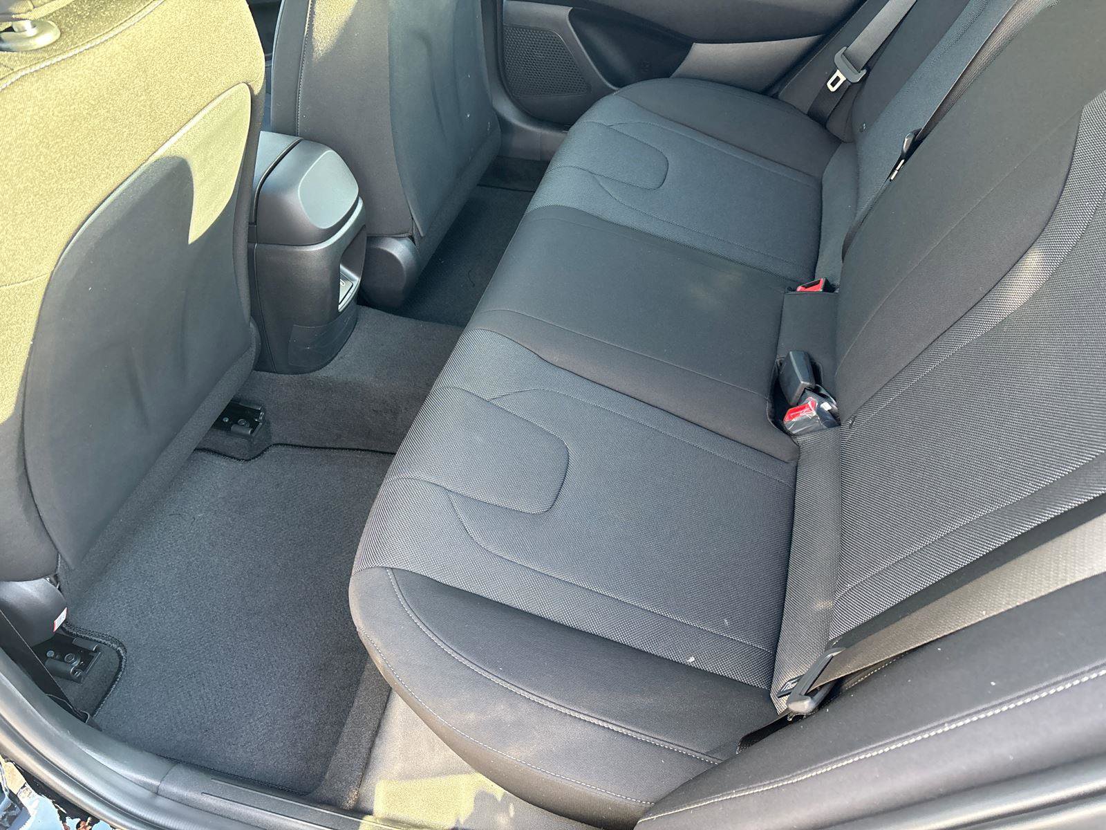 New 2025 Hyundai Elantra SE image 13