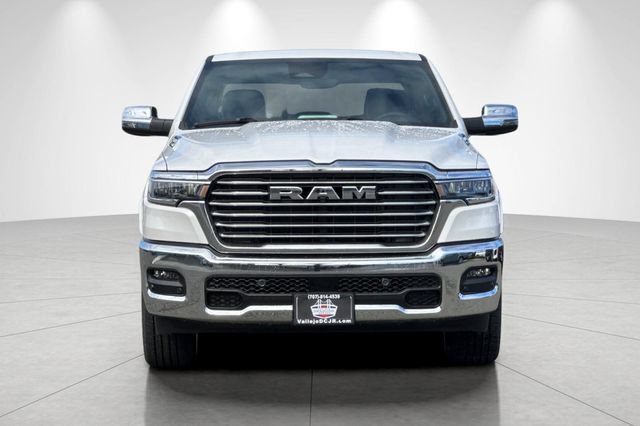 New 2025 RAM 1500 Laramie AWD/4WD image 9