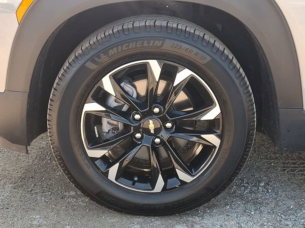 Used 2023 Chevrolet TrailBlazer LT image 32