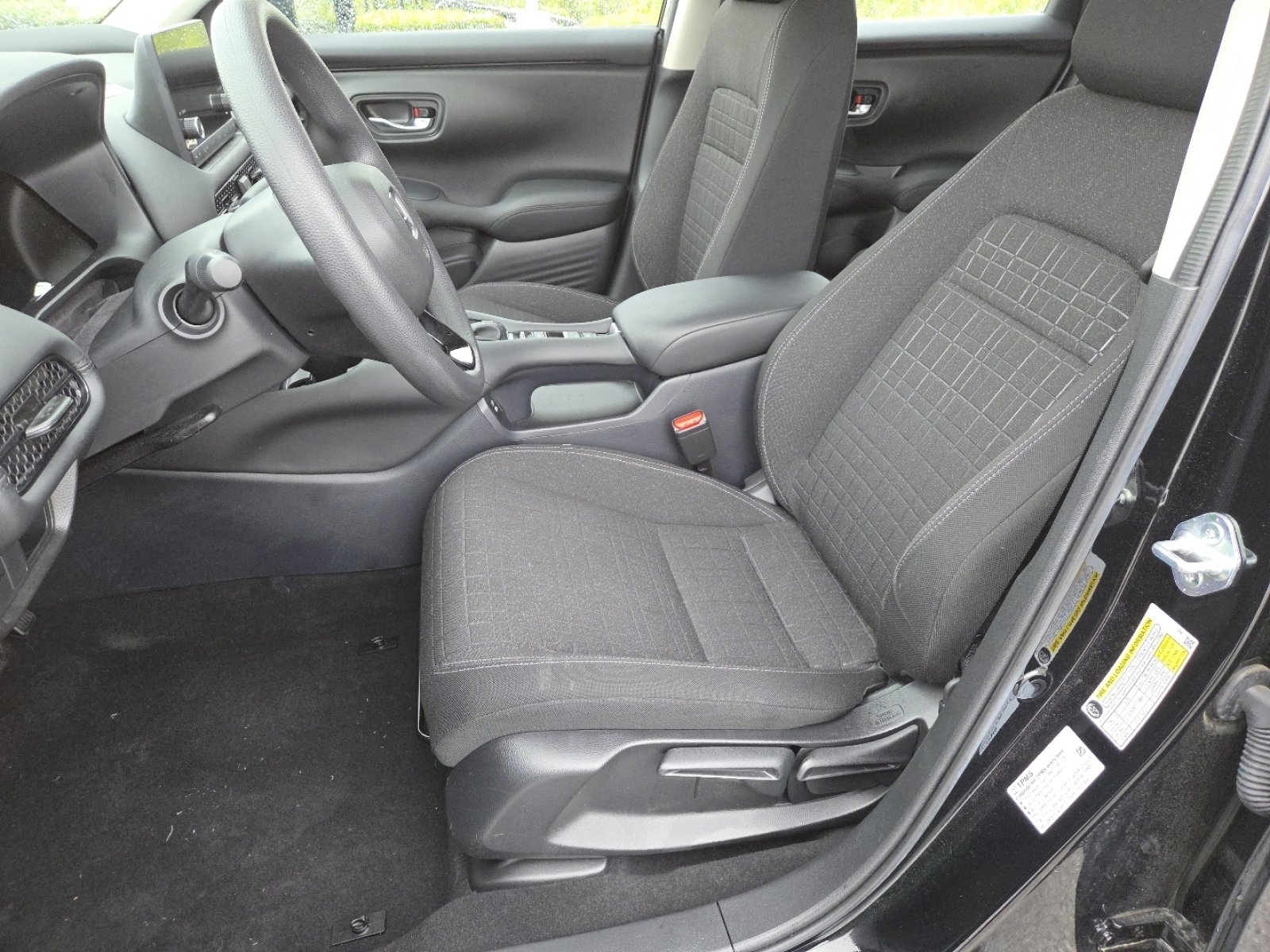 Used 2024 Honda HR-V LX image 21