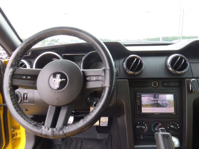 Used 2005 Ford Mustang GT Premium RWD image 15