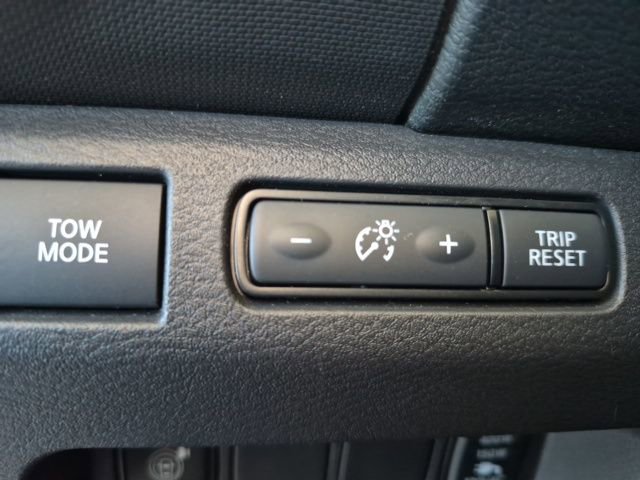 Used 2022 Nissan Frontier SV w/ SV Premium Package image 21