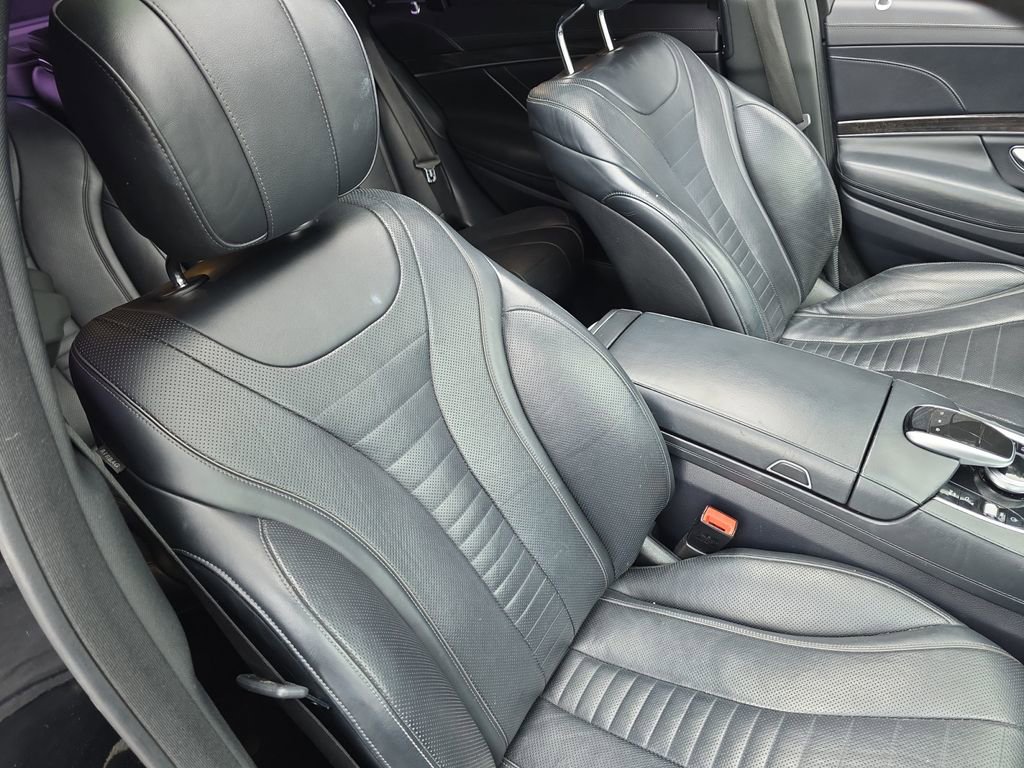 Used 2019 Mercedes-Benz S 560 Sedan image 33