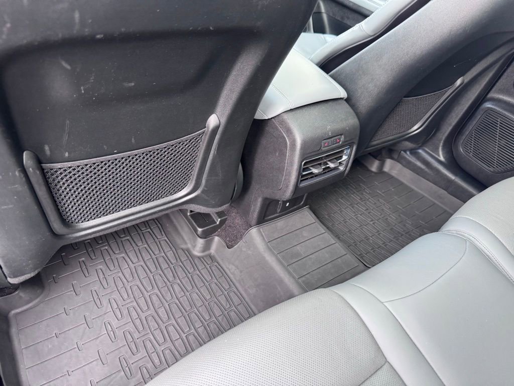 Used 2022 Lincoln Corsair AWD w/ Premium Package image 24