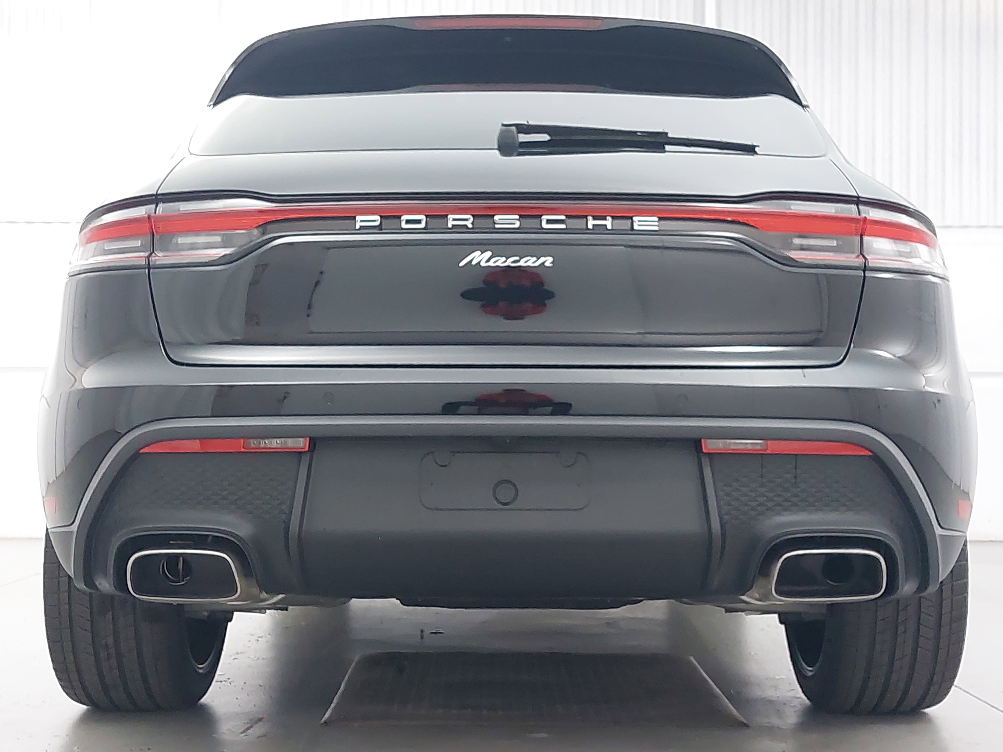 New 2026 Porsche Macan AWD/4WD image 6