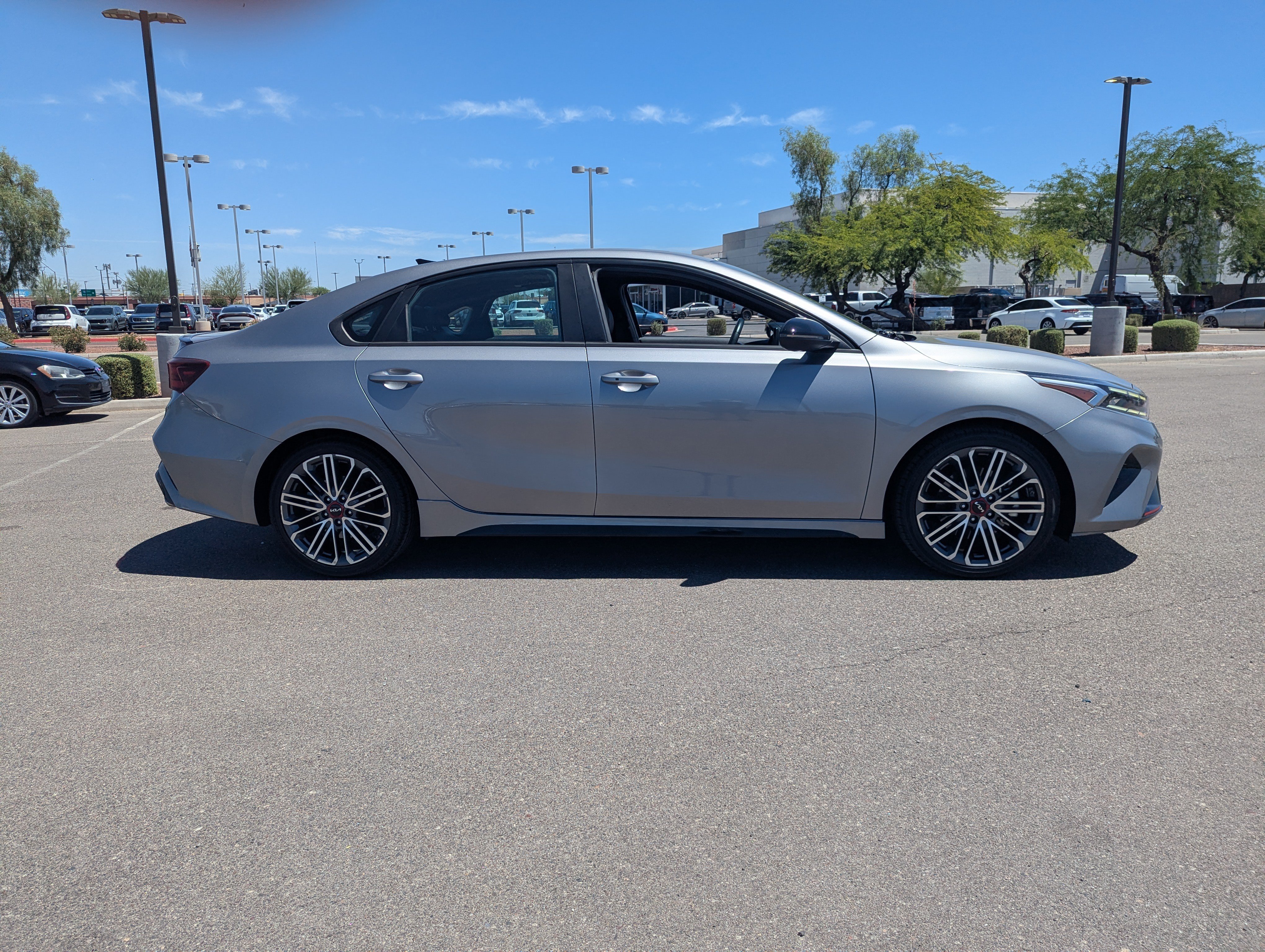 Certified 2023 Kia Forte GT w/ GT2 Package FWD image 5