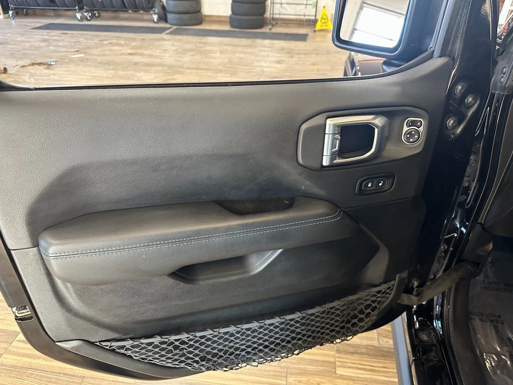 Certified 2021 Jeep Wrangler Unlimited Rubicon 4xe w/ Steel Bumper Group image 10