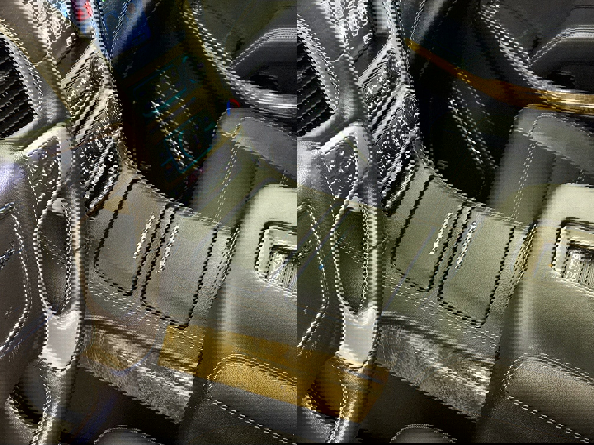 Used 2017 GMC Yukon Denali w/ Open Road Package image 28