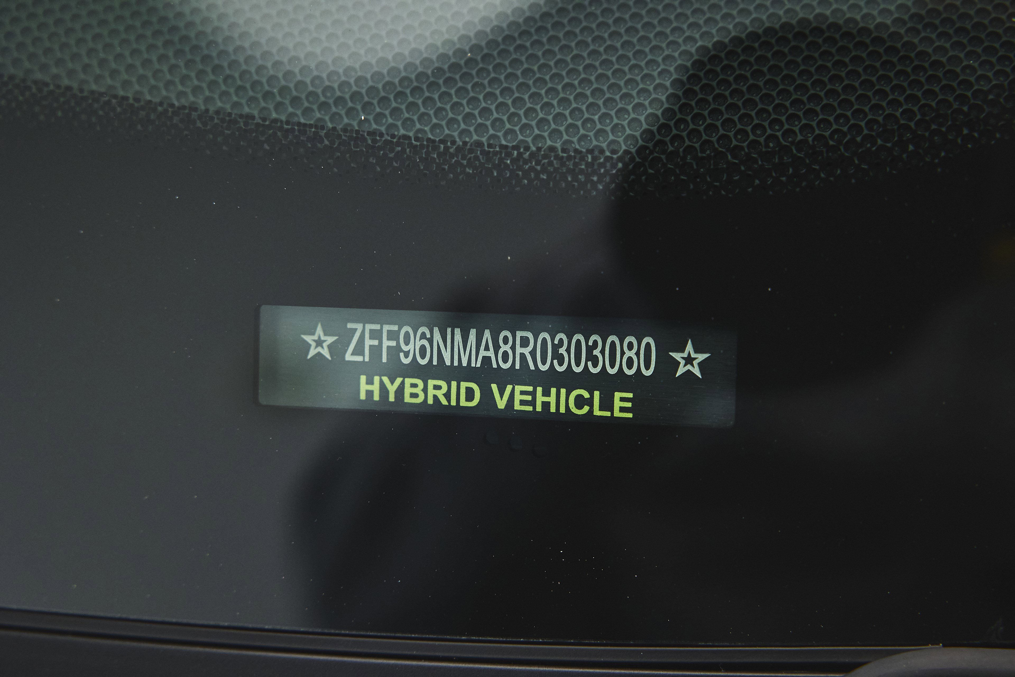 Used 2024 Ferrari SF90 Spider image 57