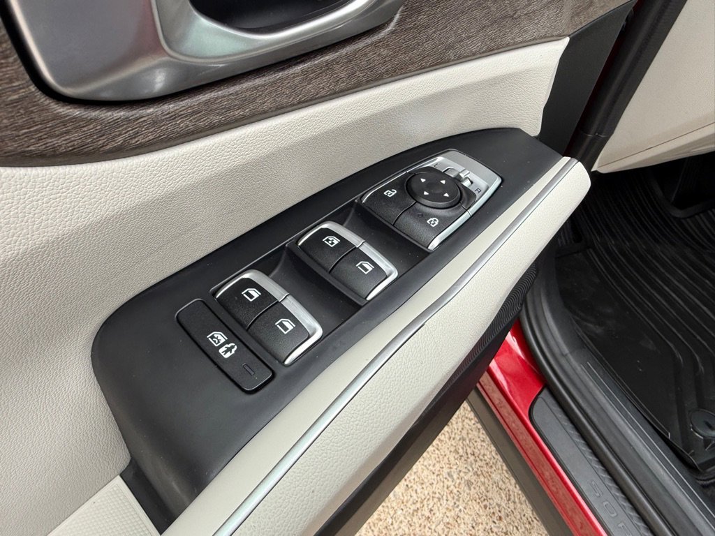 Used 2021 Kia Sorento EX w/ Panoramic Sunroof Package FWD image 25