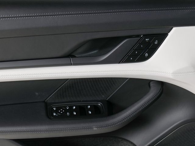 New 2026 Porsche Taycan AWD/4WD image 30