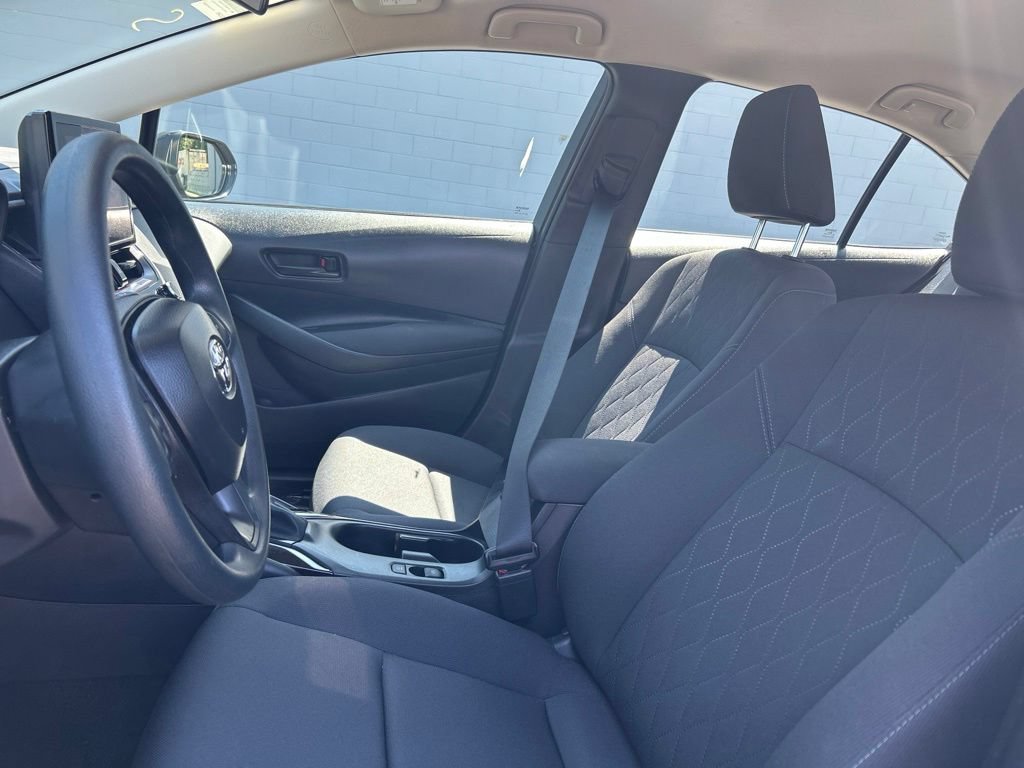 Used 2026 Toyota Corolla LE FWD image 9