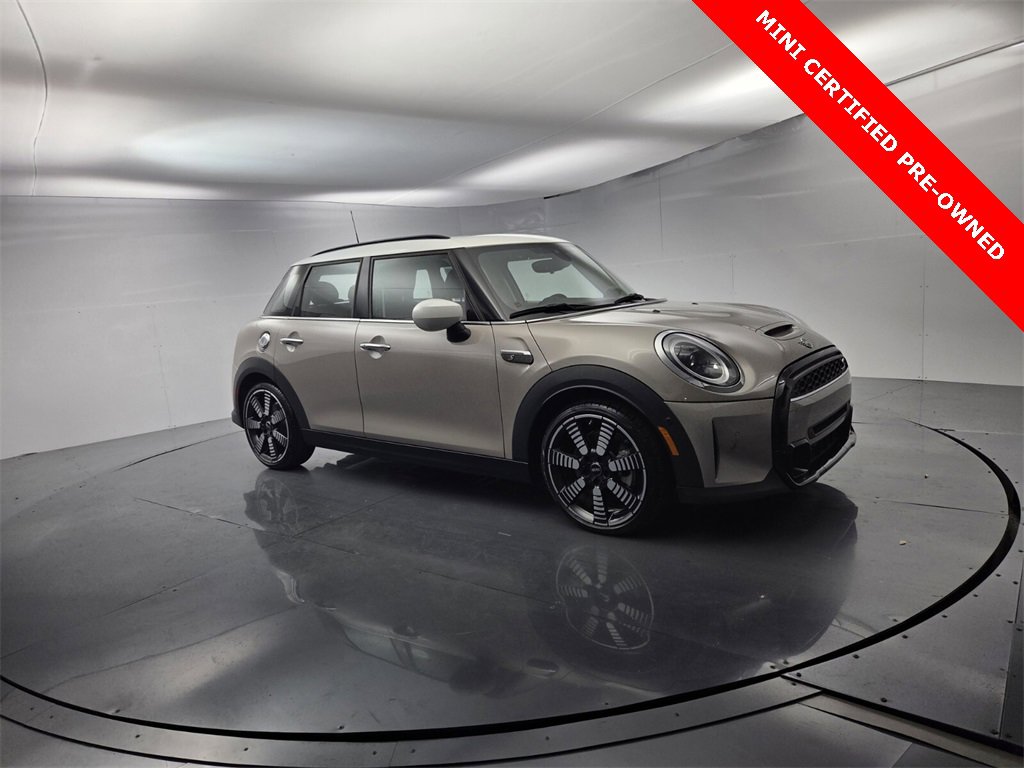 Used 2023 MINI Cooper S image 2