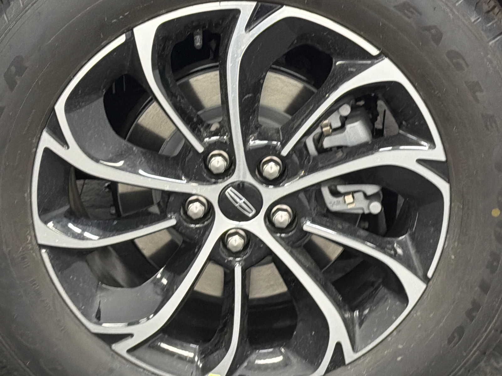 New 2026 Lincoln Nautilus Premier AWD/4WD image 5