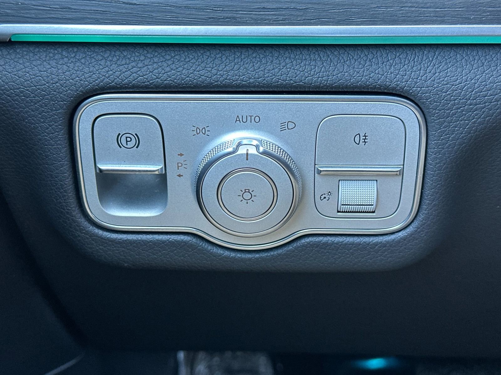 Certified 2023 Mercedes-Benz GLE 450 4MATIC image 32