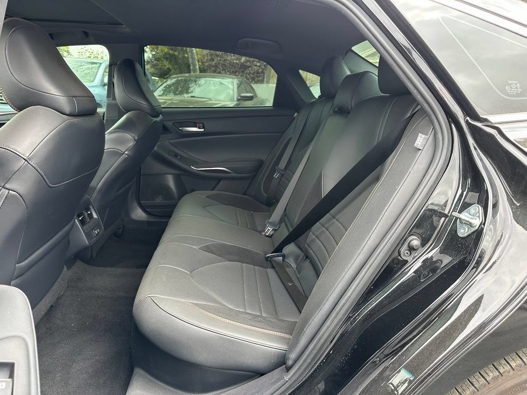 Used 2021 Toyota Avalon XSE FWD image 8