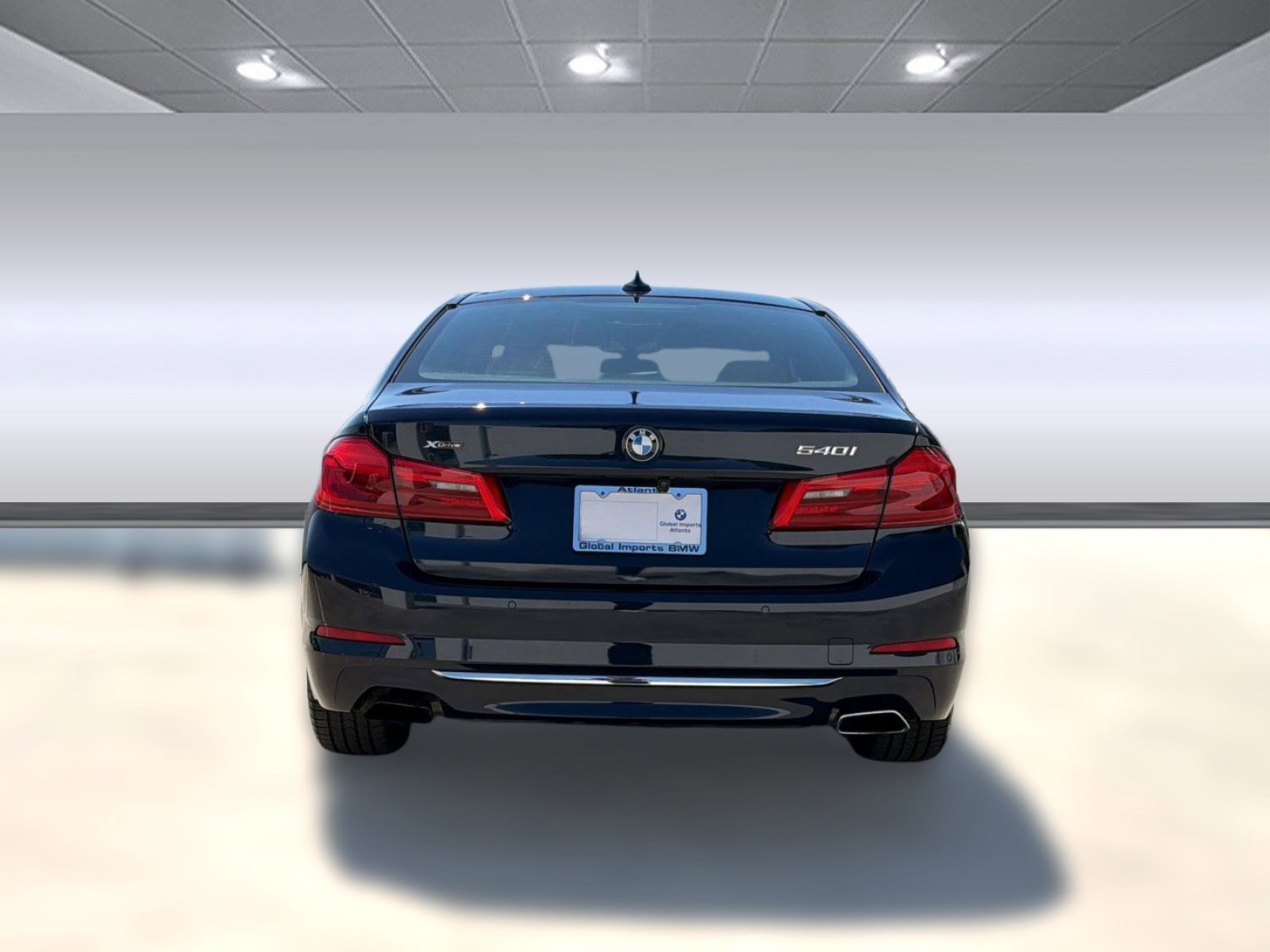 Used 2018 BMW 540i xDrive image 9