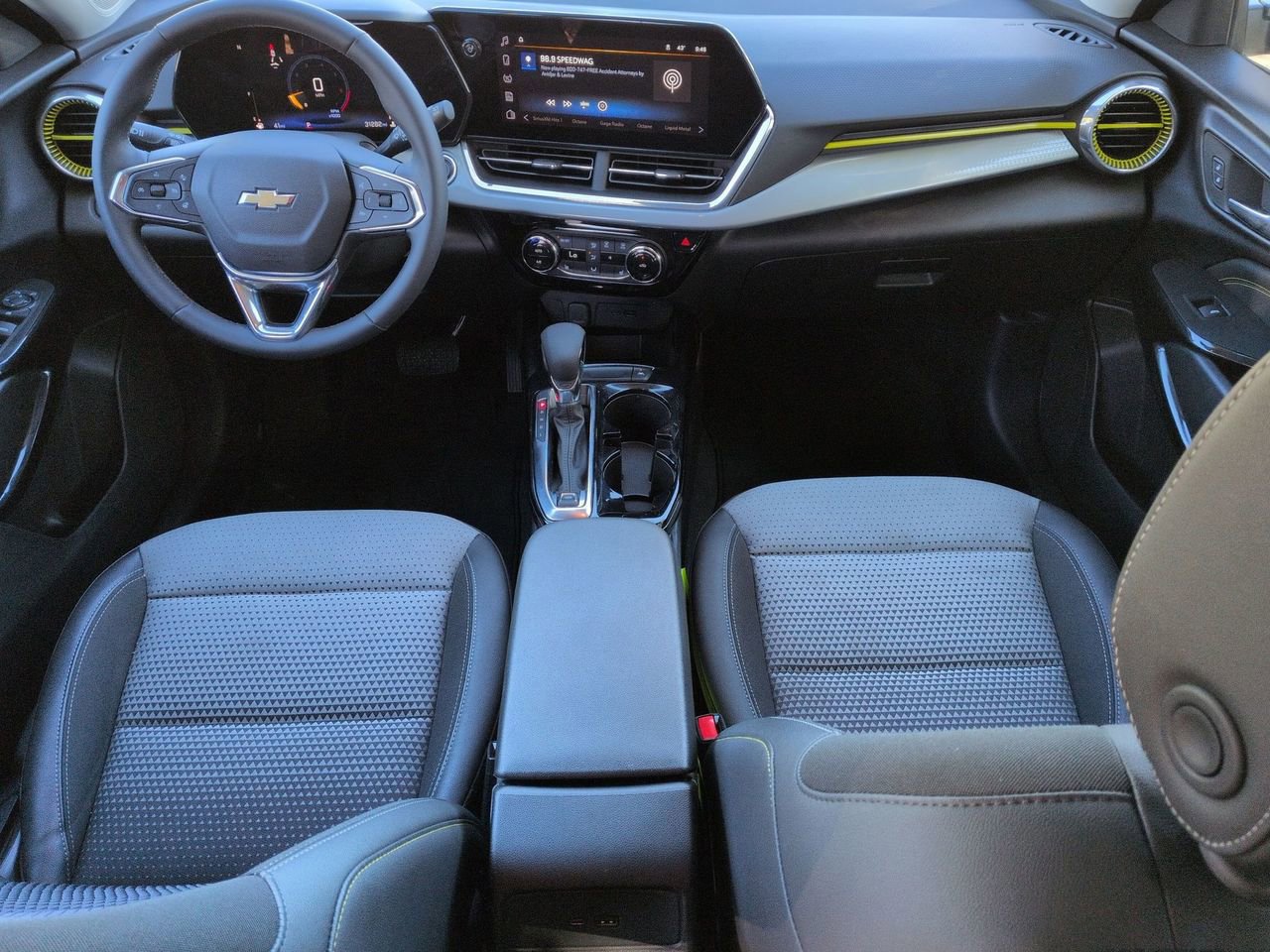 Certified 2024 Chevrolet Trax LT w/ Driver Confidence Package image 20