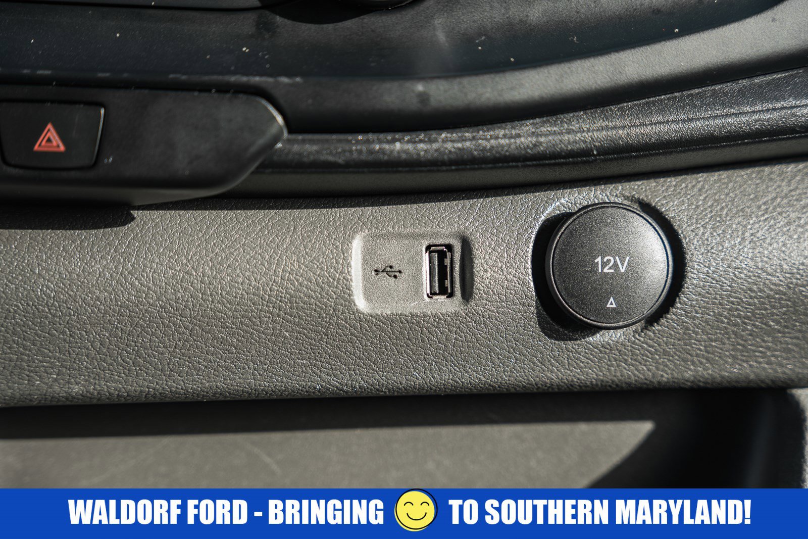 Certified 2023 Ford Transit 250 Low Roof w/ Exterior Upgrade Package image 32