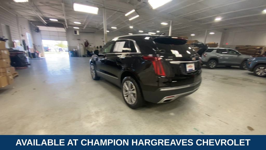 Certified 2024 Cadillac XT5 Premium Luxury w/ LPO, Floor Liner Package AWD/4WD image 7