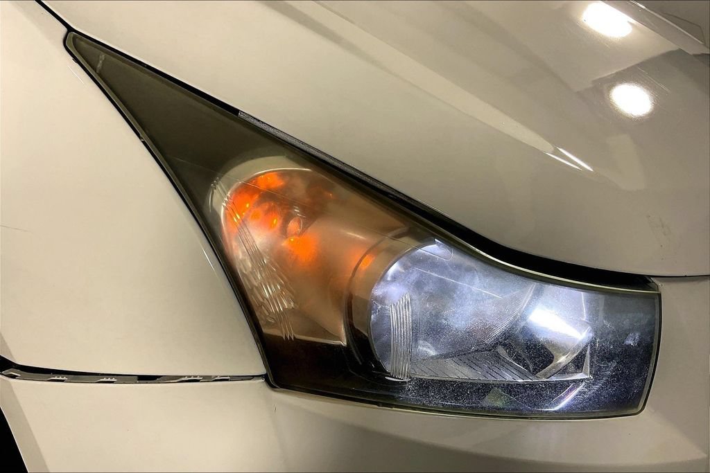 Used 2011 Chevrolet Cruze LTZ FWD image 38